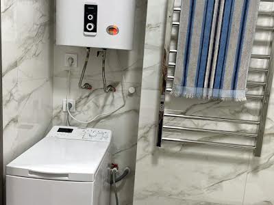 квартира по адресу Ревуцкого ул., 40в