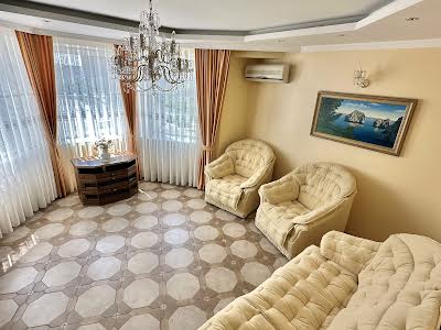 квартира за адресою Микільсько-Слобідська вул., 4-В