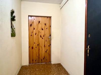 квартира за адресою Анни Ахматової вул., 15