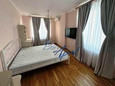 квартира по адресу Академика Глушкова просп., 9-В