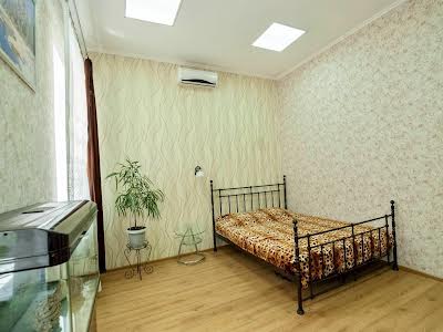 квартира за адресою Базарна вул., 34