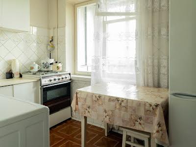 квартира по адресу Ореста Левицкого ул. (Академіка Курчатова), 8
