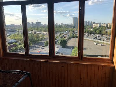 квартира за адресою Ревуцького вул., 5