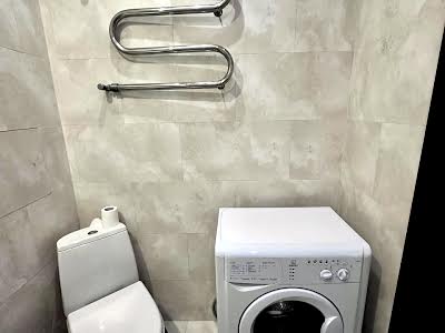 квартира по адресу Миколы Бажана просп., 8б