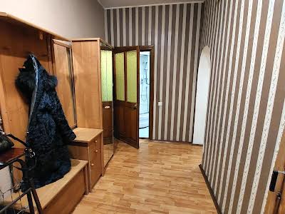 квартира за адресою Садова вул., 18