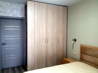 квартира за адресою Зарічна вул., 16