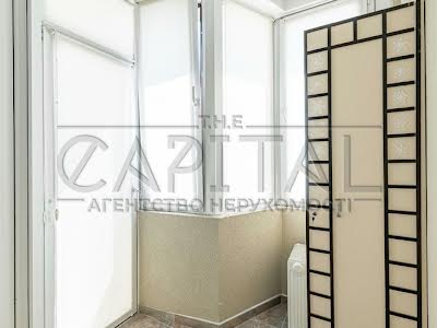квартира за адресою Василя Тютюнника вул. (Анрі Барбюса), 37/1
