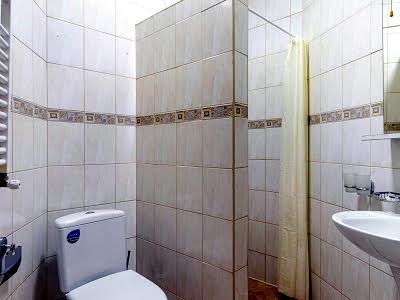 комерційна за адресою Роксолани вул., 8