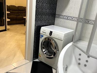 квартира по адресу Драгоманова ул., 40ж