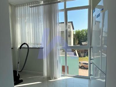 квартира за адресою Залізнична вул., 7