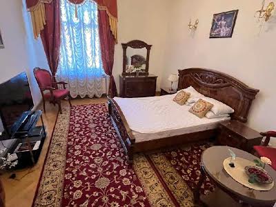 квартира за адресою Мирона Тарнавського вул. (Кутузова), 4