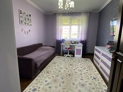 дом по адресу Чеська