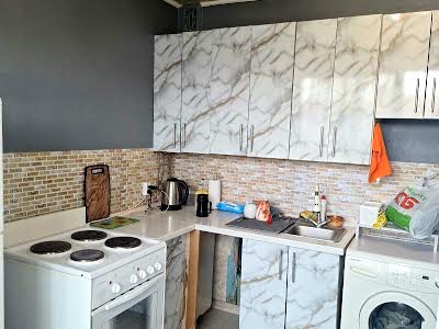 квартира за адресою Санаторна вул., 18