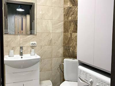квартира за адресою Соборна вул., 126/2