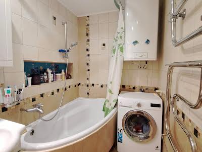 квартира за адресою Янтарна вул., 40