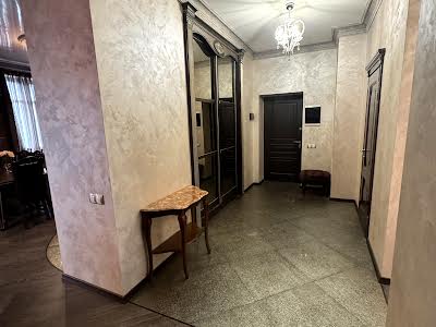 квартира за адресою Назарівська вул. (Вєтрова), 23