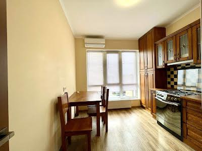 квартира за адресою Метрологічна вул., 58