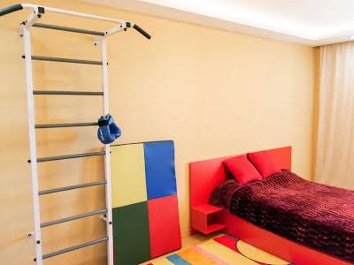 квартира за адресою Автозаводська вул., 29а