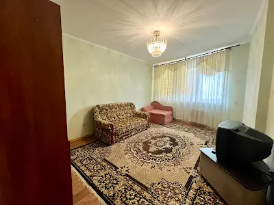 квартира по адресу Ревуцкого ул., 7в