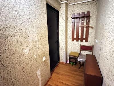 квартира за адресою Космонавтів вул., 44