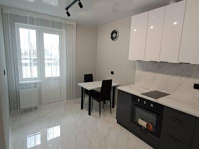 квартира по адресу Озёрная ул., 27а