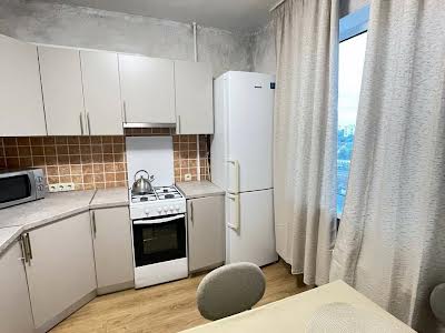 квартира за адресою Квітнева вул., 15