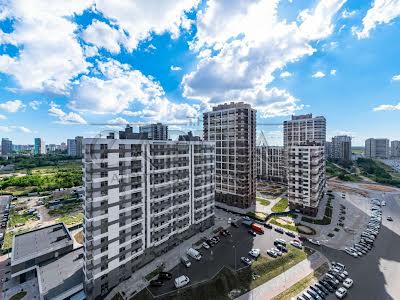 квартира за адресою Олександра Олеся вул., 4