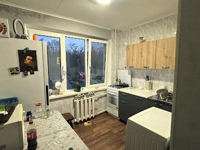 кімната за адресою Олега Мудрака вул. (Генерала Наумова), 25