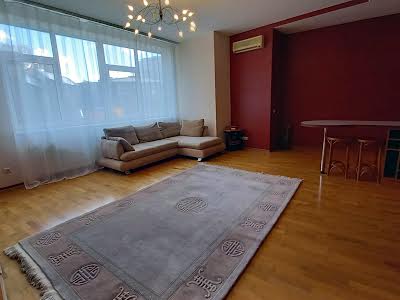 квартира по адресу Старонаводницкая ул., 13