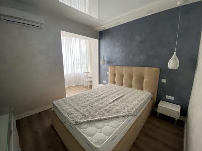 квартира по адресу Жулянська ул., 1г