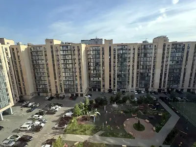 квартира за адресою Набережна Перемоги вул., 44