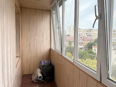 квартира по адресу Днепровская ул., 9