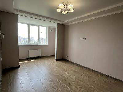 квартира за адресою Михайла Максимовича вул. (Онуфрія Трутенка), 32А