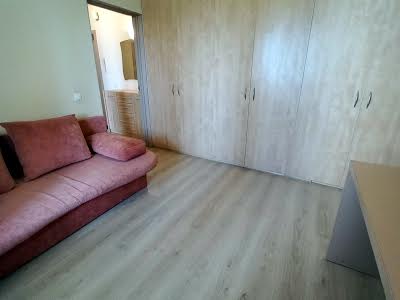 квартира за адресою Олександра Довженка вул., 16а