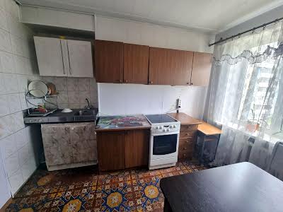 квартира по адресу Юрия Кондратюка ул. (Комунарівська), 28