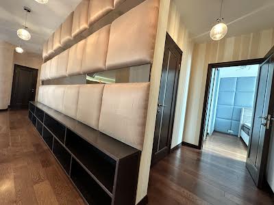 квартира за адресою Дніпровська набережна вул., 1
