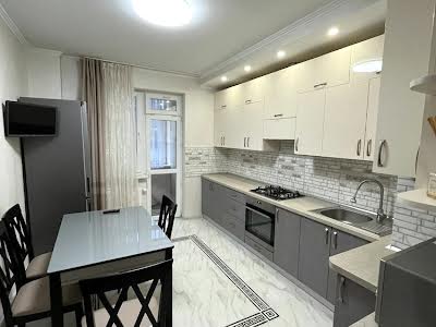 квартира за адресою Інструментальна вул., 45