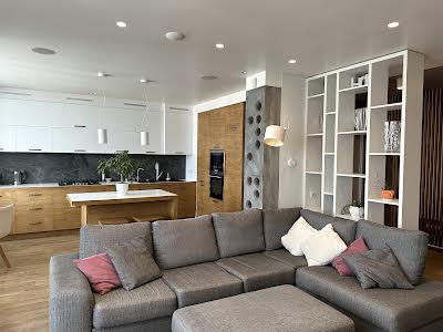 квартира по адресу Угорская ул., 7