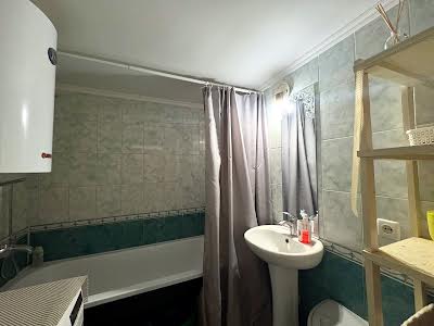 квартира за адресою Академіка Сахарова вул., 26