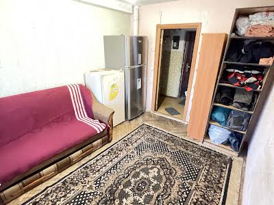кімната за адресою Космічна, 5