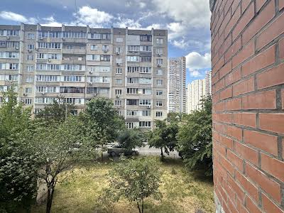 квартира по адресу Драгоманова ул., 5