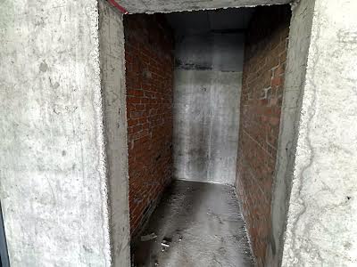 комерційна за адресою Михайла Максимовича вул. (Онуфрія Трутенка), 24