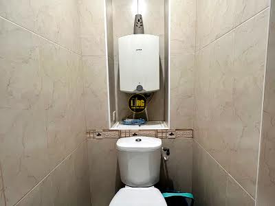 квартира за адресою Анни Ахматової вул., 4