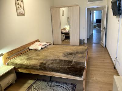 квартира за адресою Євгена Коновальця вул. (Щорса), 36-В