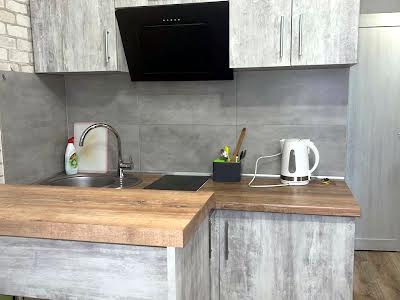 квартира за адресою Регенераторна вул., 4