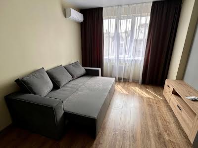 квартира за адресою Загорівська вул. (Багговутівська), 25