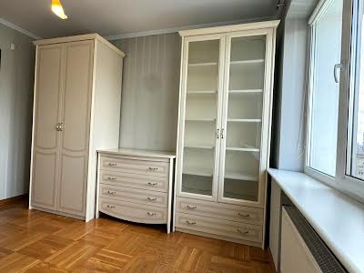 квартира за адресою Михайла Омеляновича-Павленка вул. (Суворова), 11