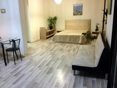 квартира за адресою Дніпровська набережна вул., 19