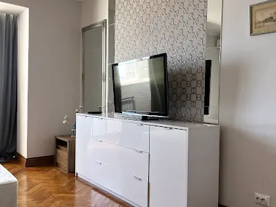 квартира за адресою Івана Мазепи вул. (Січневого Повстання), 12-Б