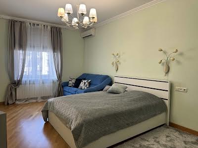 квартира за адресою Кловський узвіз, 14/24
